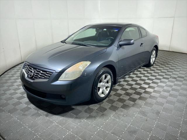 used 2009 Nissan Altima car, priced at $5,995