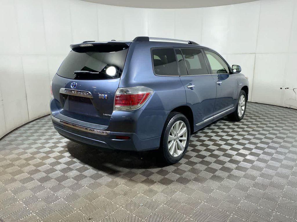 used 2013 Toyota Highlander Hybrid car, priced at $14,995