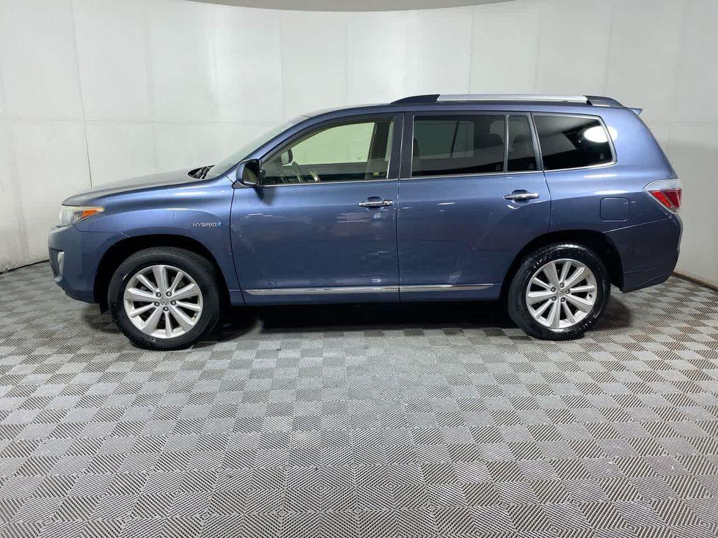 used 2013 Toyota Highlander Hybrid car, priced at $14,995