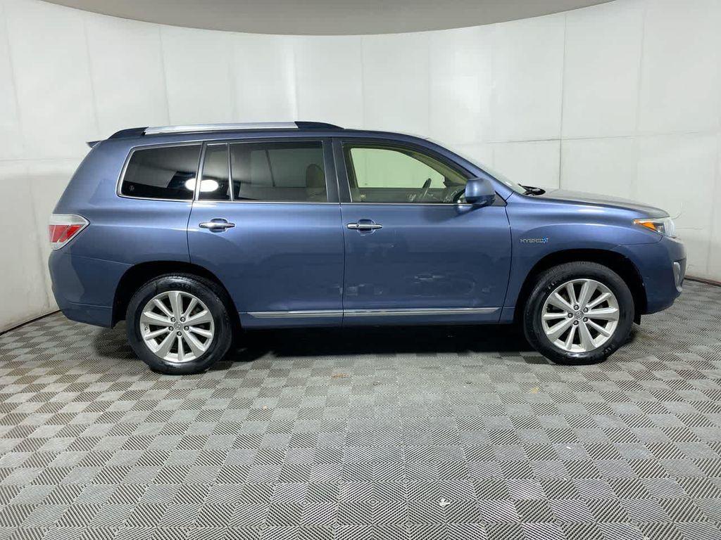 used 2013 Toyota Highlander Hybrid car, priced at $14,995