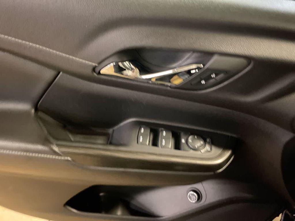 used 2023 GMC Acadia car, priced at $28,885