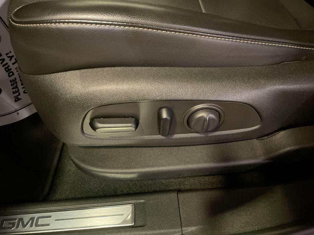 used 2023 GMC Acadia car, priced at $28,885