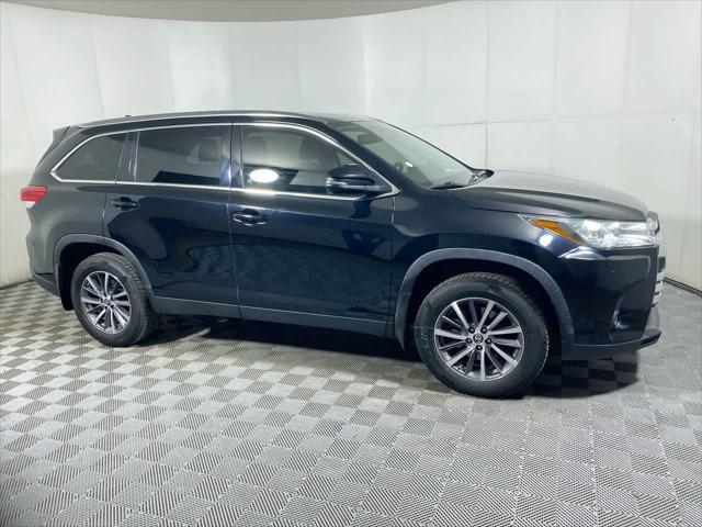 used 2019 Toyota Highlander car, priced at $23,788