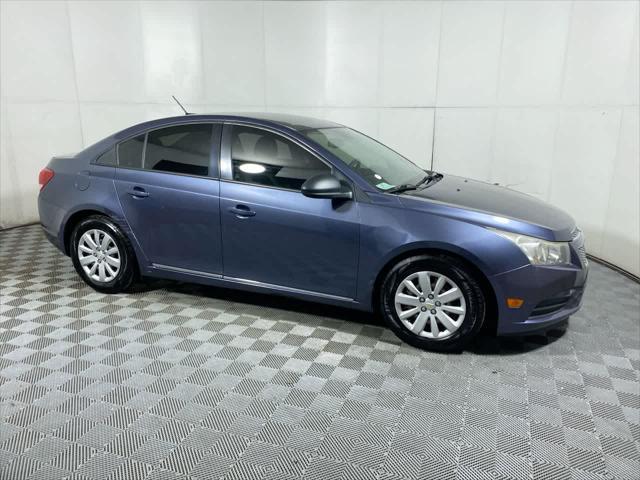 used 2014 Chevrolet Cruze car, priced at $6,995