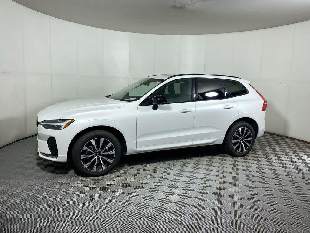 used 2024 Volvo XC60 car, priced at $35,599