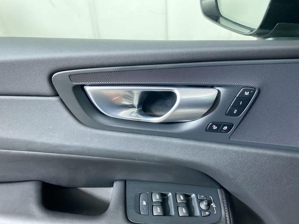 used 2024 Volvo XC60 car, priced at $35,599