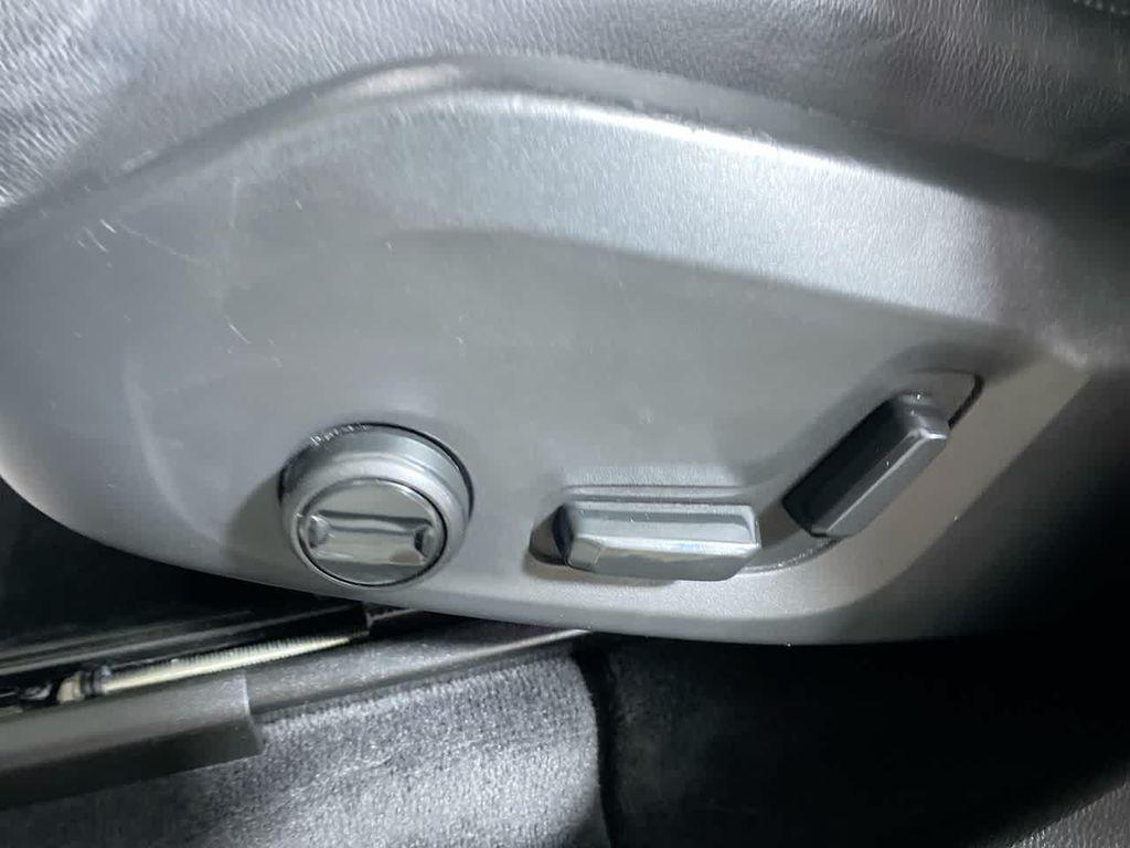 used 2024 Volvo XC60 car, priced at $35,599