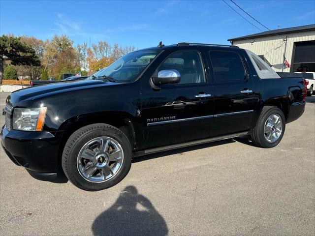 used 2010 Chevrolet Avalanche car, priced at $14,995