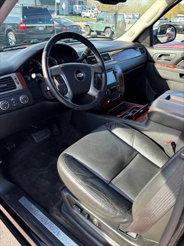 used 2010 Chevrolet Avalanche car, priced at $14,995