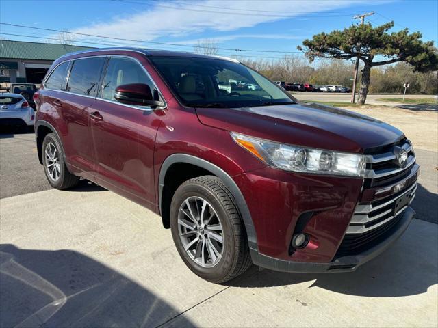 used 2018 Toyota Highlander car, priced at $21,995