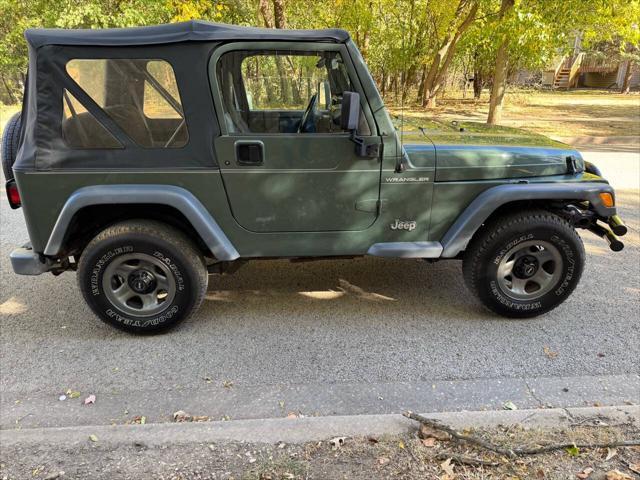 used 2000 Jeep Wrangler car, priced at $8,995