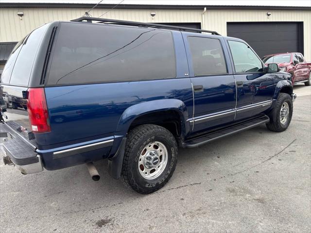 used 1997 GMC Suburban car, priced at $6,495