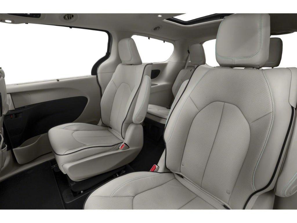 used 2020 Chrysler Pacifica Hybrid car, priced at $32,433