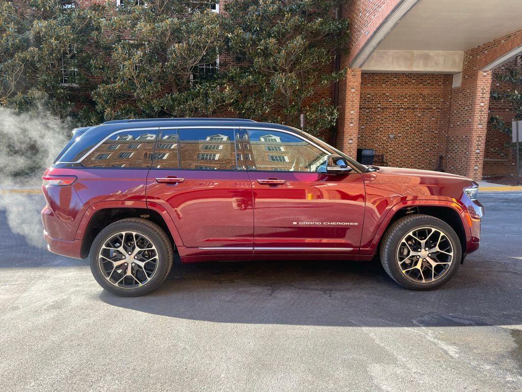 new 2025 Jeep Grand Cherokee car, priced at $63,882