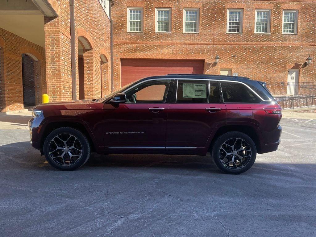 new 2025 Jeep Grand Cherokee car, priced at $63,882