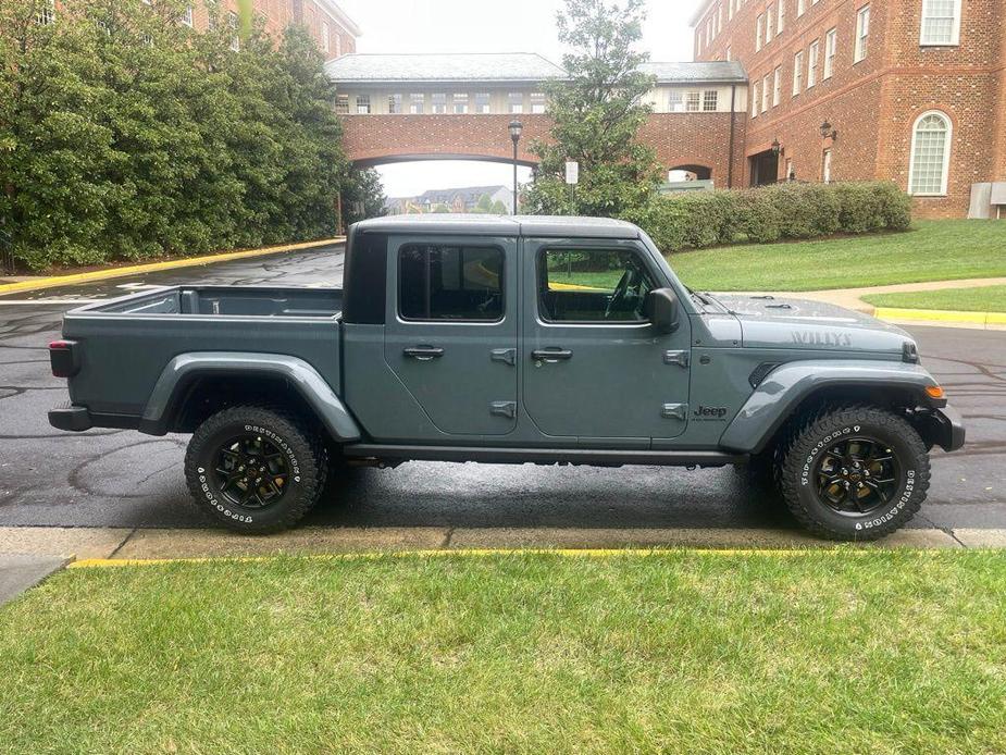 new 2024 Jeep Gladiator car, priced at $46,955