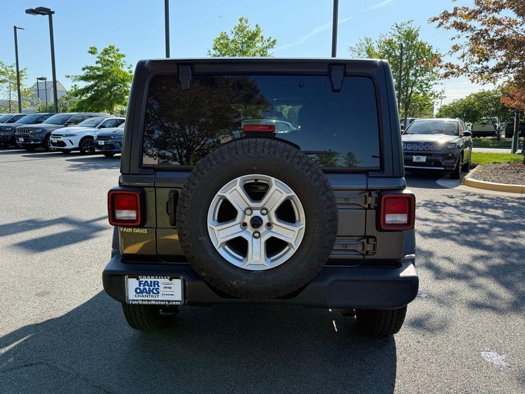 used 2021 Jeep Wrangler Unlimited car, priced at $25,517