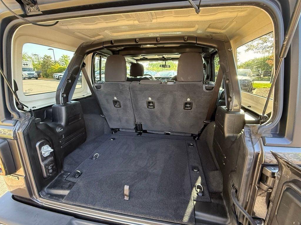 used 2021 Jeep Wrangler Unlimited car, priced at $25,517