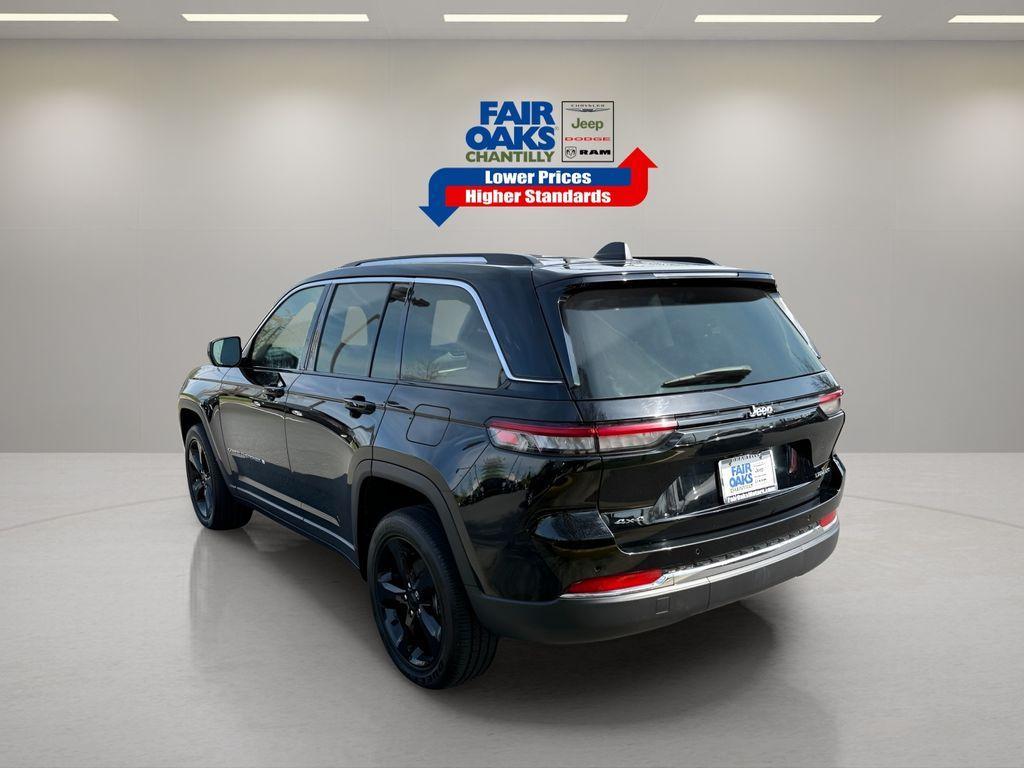 used 2024 Jeep Grand Cherokee car, priced at $32,355