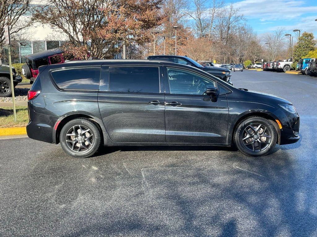 used 2019 Chrysler Pacifica car, priced at $23,507