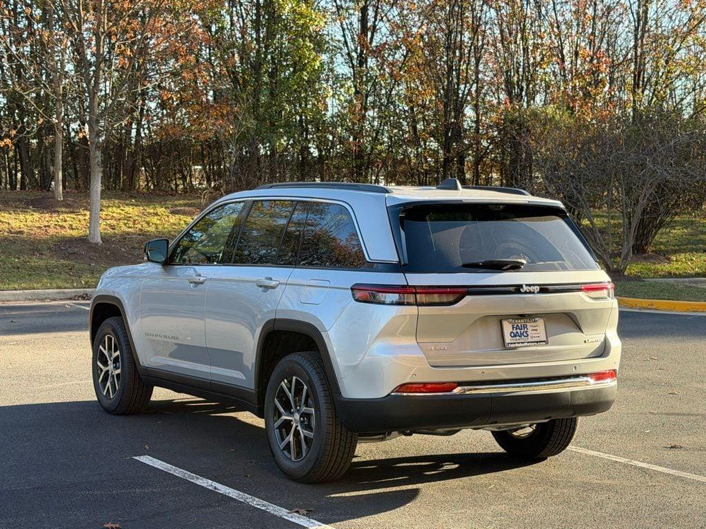 new 2025 Jeep Grand Cherokee car, priced at $46,536