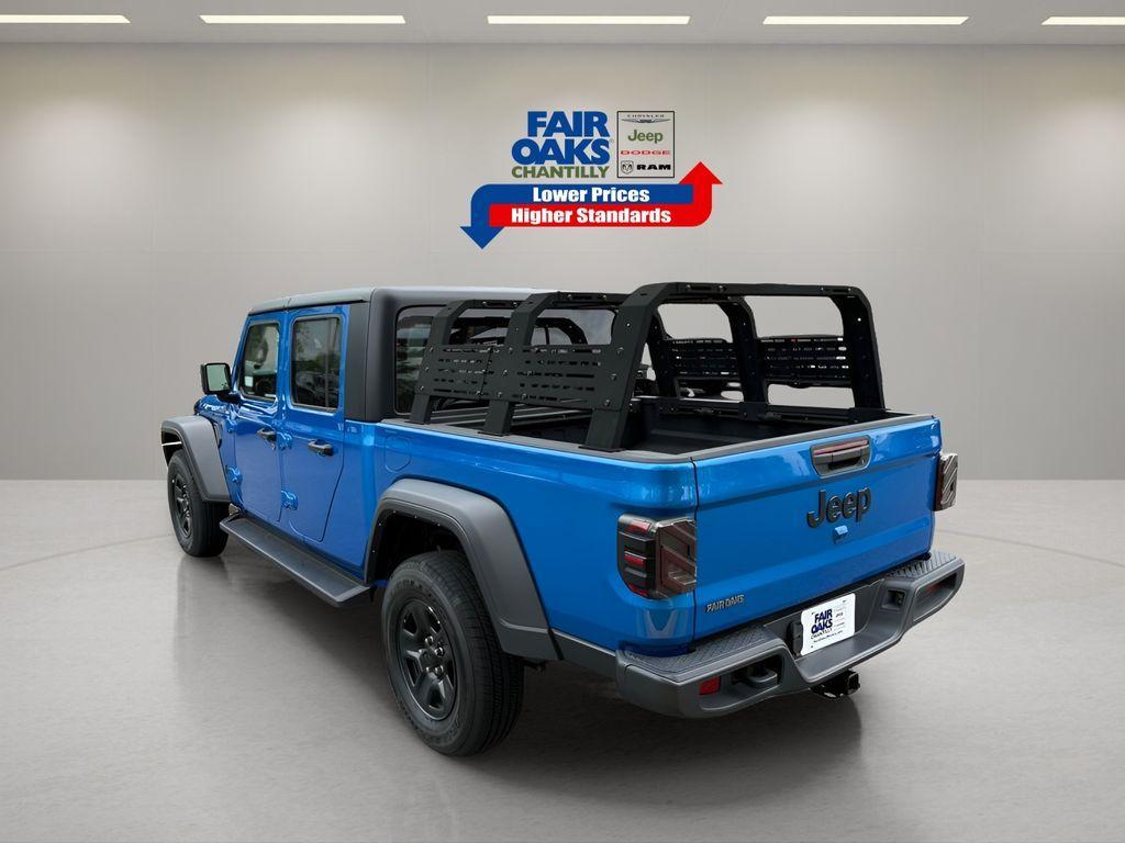 used 2022 Jeep Gladiator car, priced at $27,114