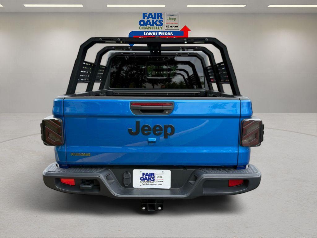 used 2022 Jeep Gladiator car, priced at $27,114