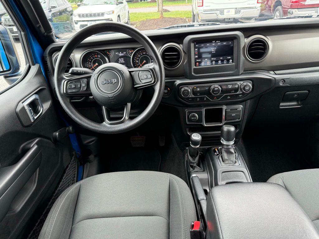 used 2022 Jeep Gladiator car, priced at $34,763