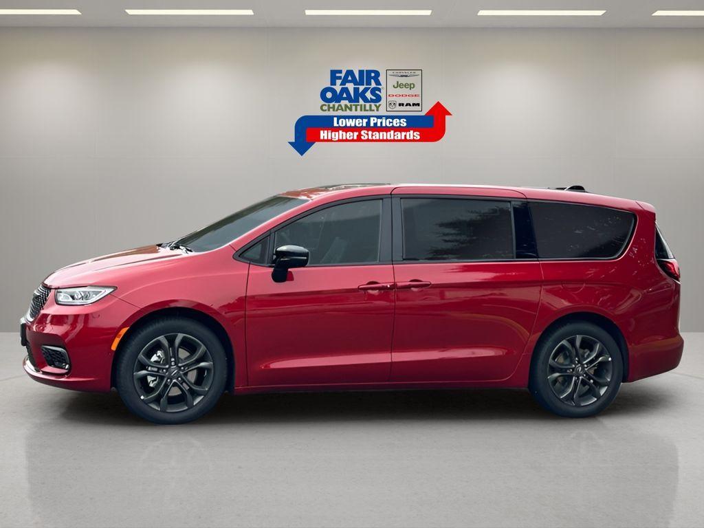 new 2026 Chrysler Pacifica car, priced at $42,795