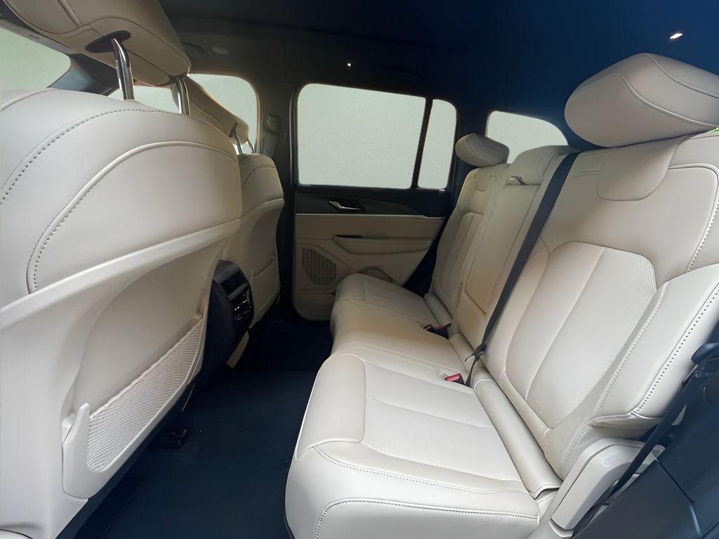 new 2025 Jeep Grand Cherokee car, priced at $49,836