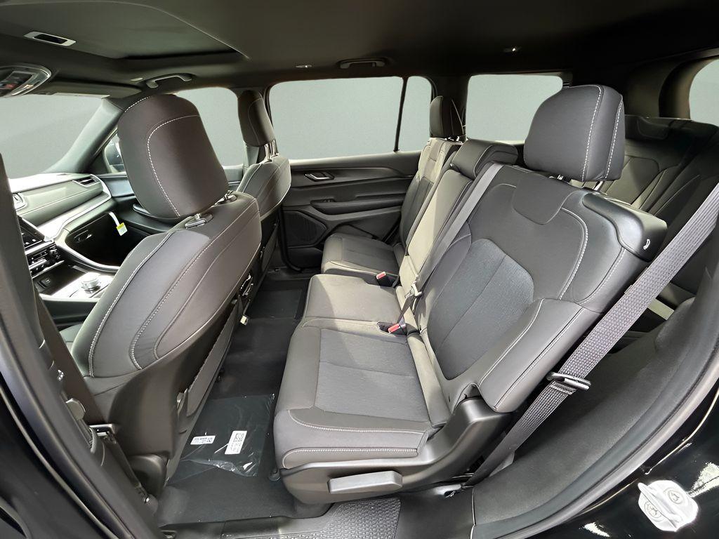 new 2025 Jeep Grand Cherokee L car, priced at $39,897