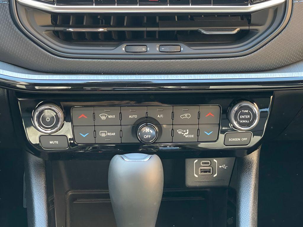 new 2025 Jeep Compass car, priced at $38,842