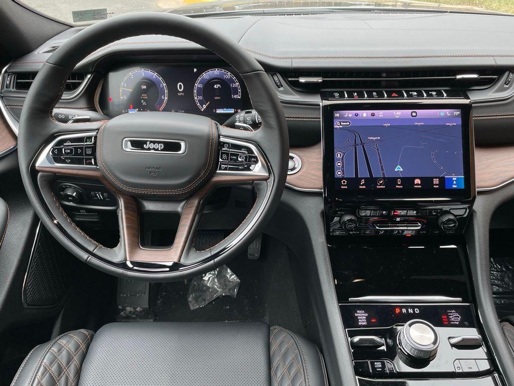 new 2025 Jeep Grand Cherokee L car, priced at $61,749