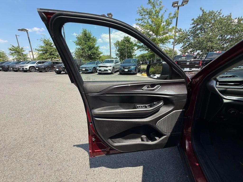 used 2022 Jeep Grand Cherokee L car, priced at $26,982