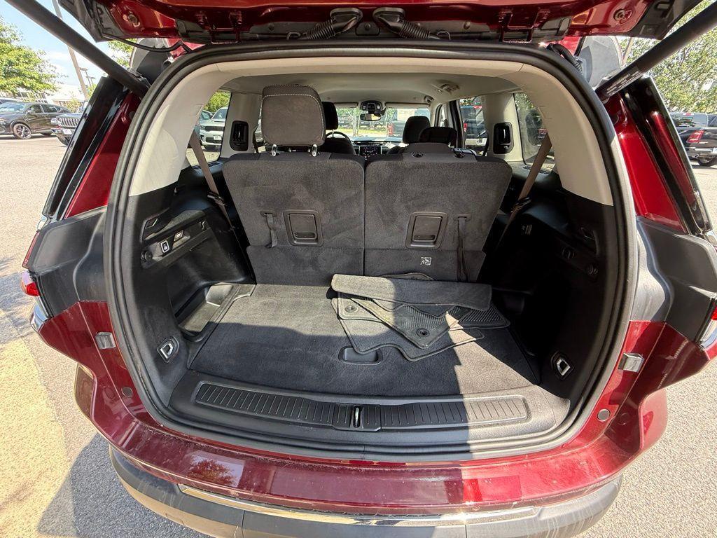 used 2022 Jeep Grand Cherokee L car, priced at $26,982