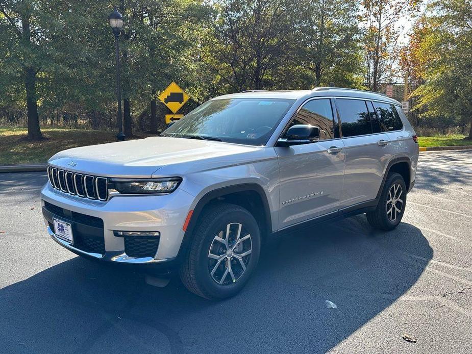 new 2024 Jeep Grand Cherokee L car, priced at $42,436