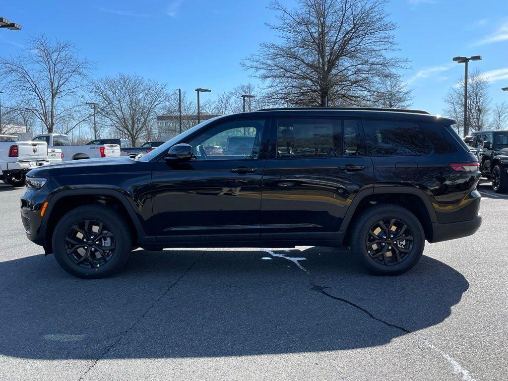 new 2025 Jeep Grand Cherokee L car, priced at $45,361