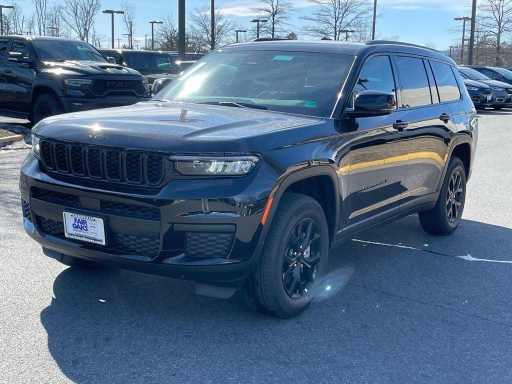 new 2025 Jeep Grand Cherokee L car, priced at $45,361