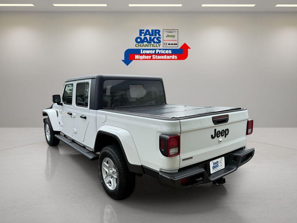 used 2022 Jeep Gladiator car, priced at $27,466