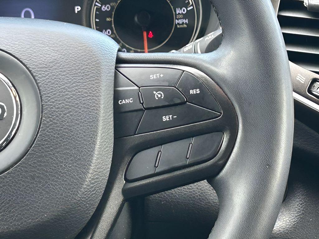 used 2022 Jeep Cherokee car, priced at $26,100