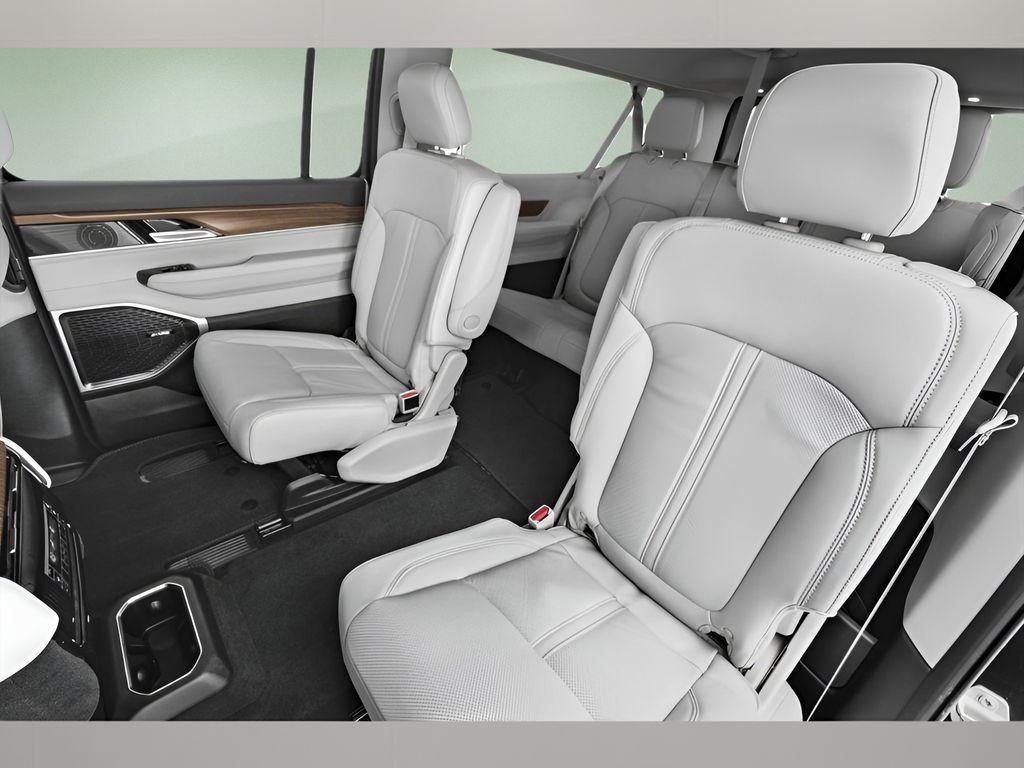 new 2025 Jeep Wagoneer L car, priced at $81,629