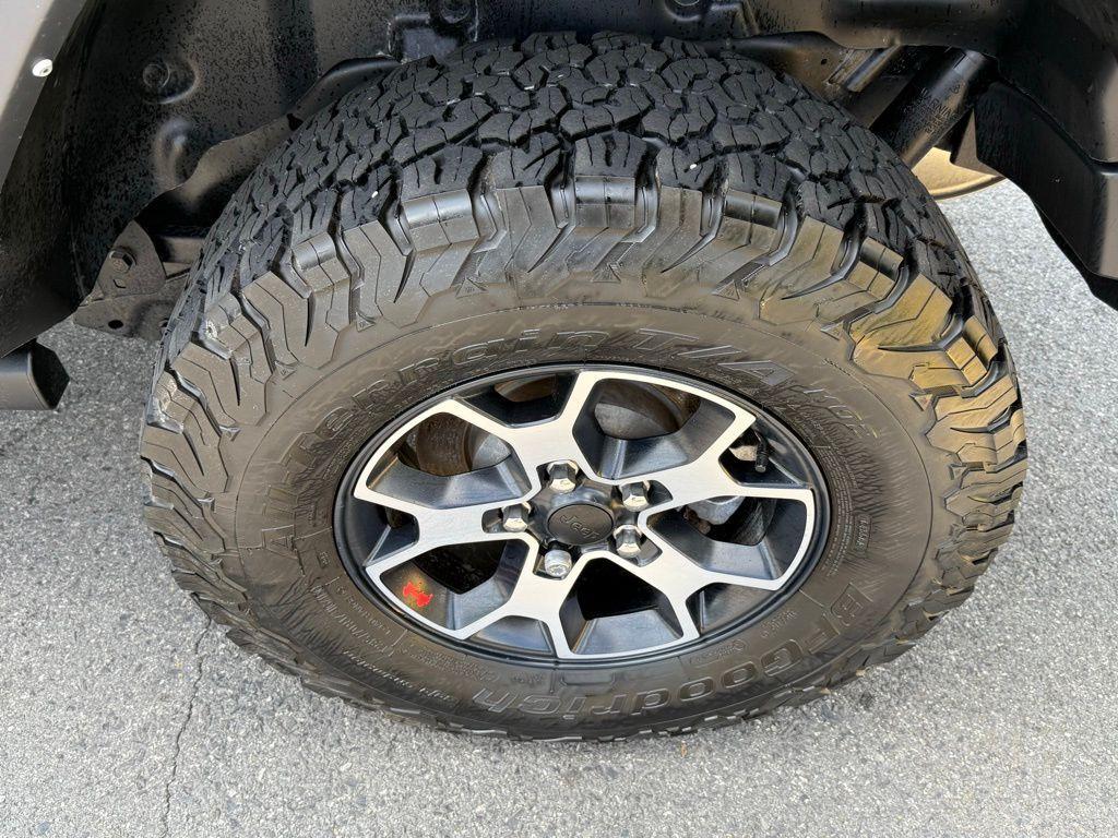 used 2022 Jeep Wrangler Unlimited car, priced at $41,104