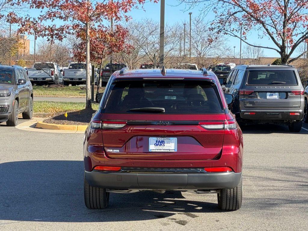 used 2024 Jeep Grand Cherokee car, priced at $29,650