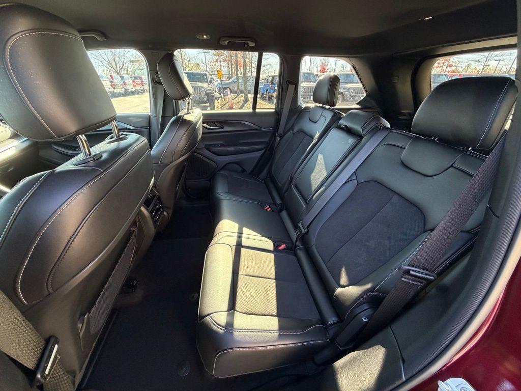 used 2024 Jeep Grand Cherokee car, priced at $29,650