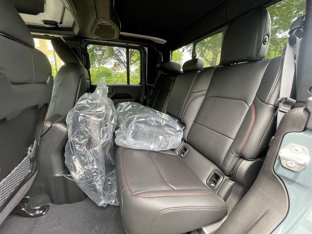 new 2025 Jeep Gladiator car, priced at $52,891