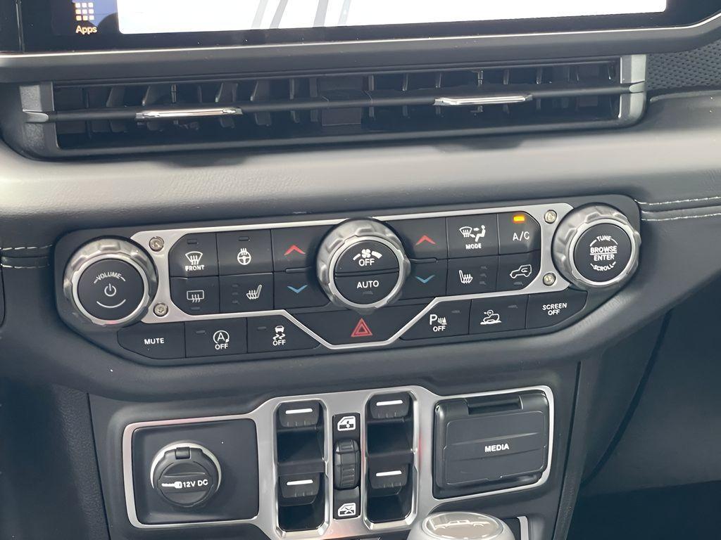 new 2025 Jeep Gladiator car, priced at $54,891