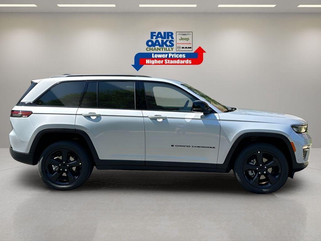new 2025 Jeep Grand Cherokee car, priced at $49,923