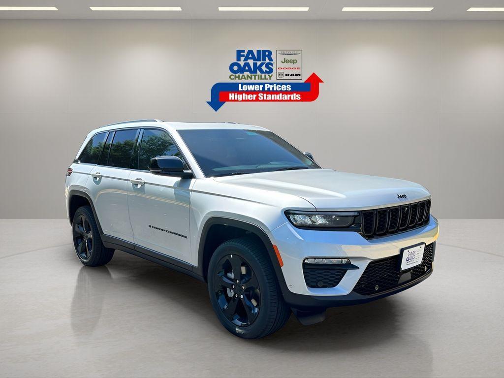 new 2025 Jeep Grand Cherokee car, priced at $49,923