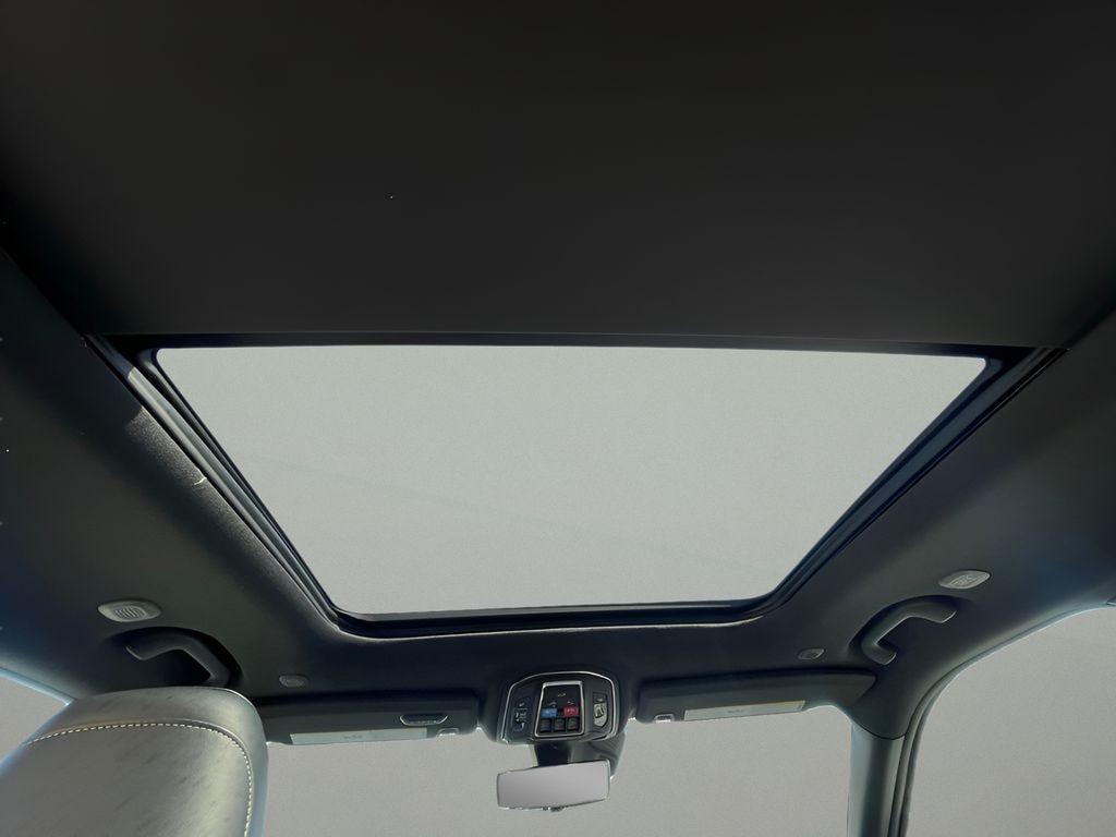 new 2025 Jeep Grand Cherokee car, priced at $49,923
