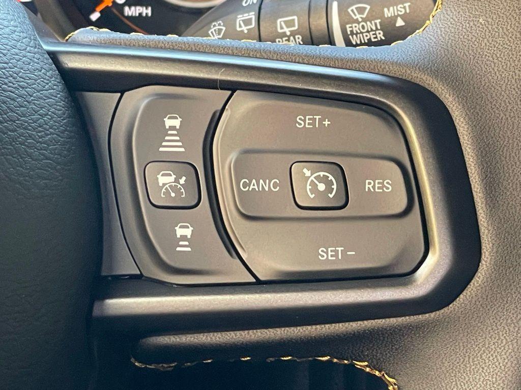 new 2025 Jeep Wrangler car, priced at $44,656